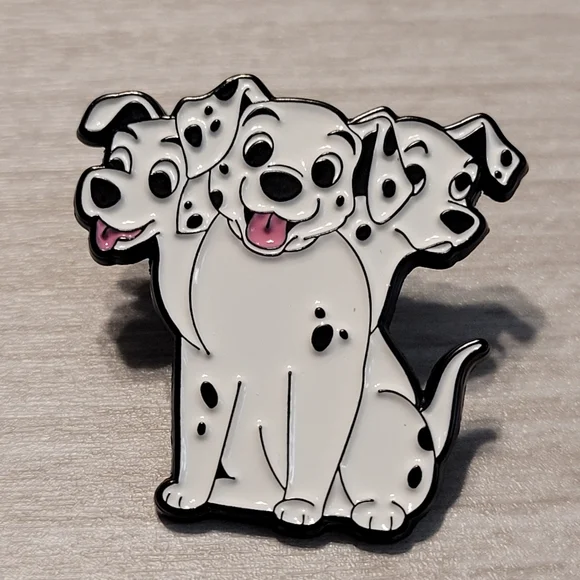 101 Dalmatians Cerberus Enamel Pin - Picture 8 of 9